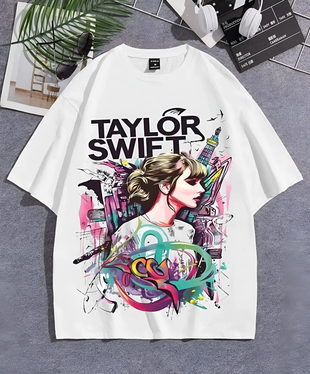 Taylor Swift Urban Art Graphic T-Shirt