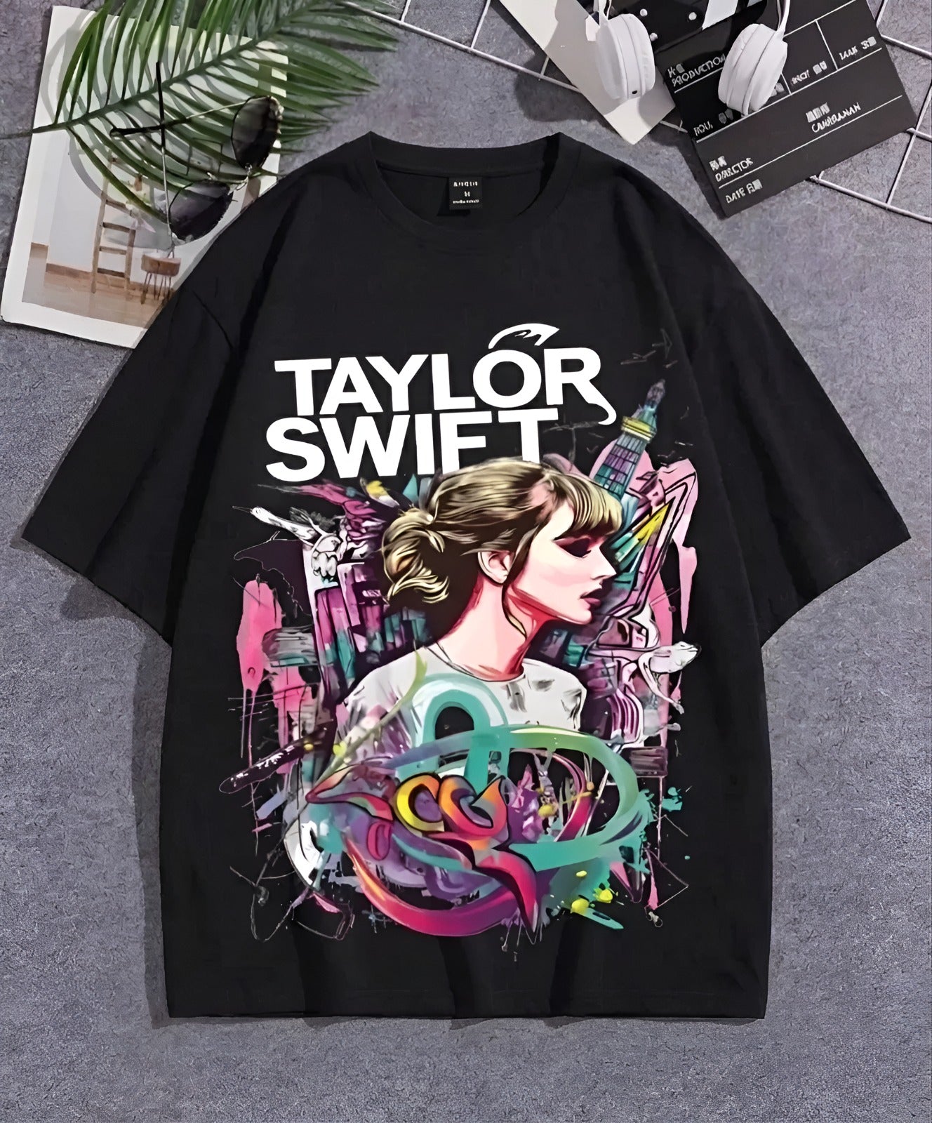 Taylor Swift Urban Art Graphic T-Shirt